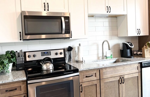 Five Points Apartment | Luxury Riverside Condo Close To Cummer Museum!!