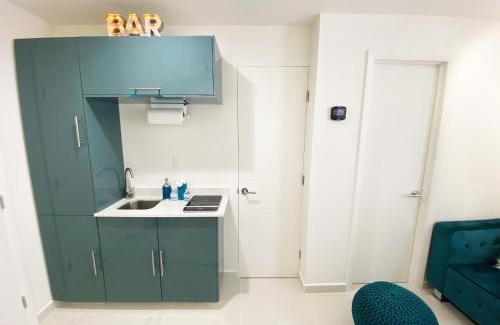 Downtown Hollywood Apartment | Luxury Studio Apartment IN Downtown! 23