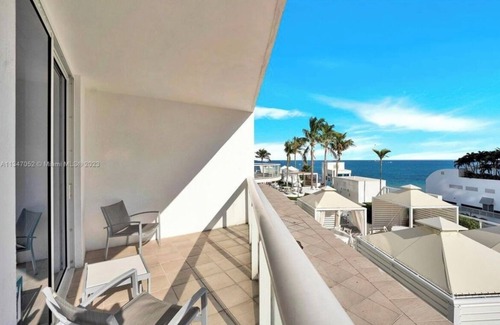Central Beach Apartment | Luxury studio resort style beachfront in peaceful Fort Lauderdale Beach