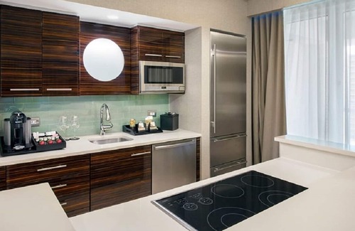 Central Beach Apartment | Luxury Two Bedroom Oceanfront Residence