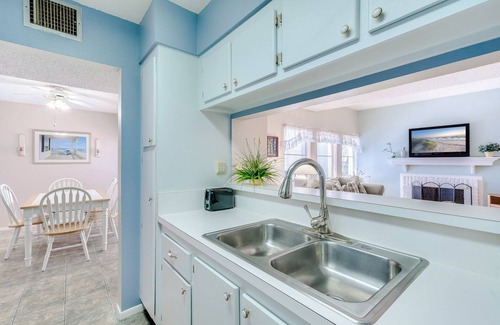 Madeira Beach Condo | Madeira Beach Yacht Club 215F | Canal-Front Balcony, Pool + Dock