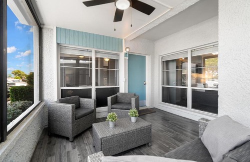 Madeira Beach Apartment | Madeira Beach Yacht Club 155B, 1 Bedroom, Sleeps 4, Heated Pool, Sauna, Pier