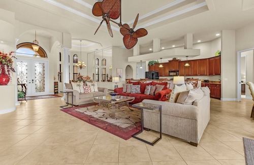 Yacht Club House | Majestic by Yacht Club - 3/2 Luxury Sailboat Access w/Electric Heated Pool/Spa Home by Yacht Club