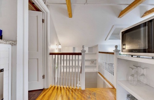 Historic Seaport Condo | *MATECUMBE SUITE @ SEAPORT INN* Guest Suite w/Pool Access + LAST KEY SERVICES