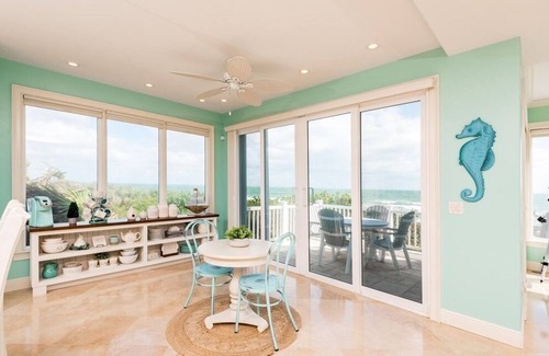 Melbourne Beach Villa | Melbourne Beach Oceanfront Villa w/Pool