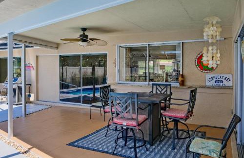 Gulf Gate Woods House | Mermaid Shores
