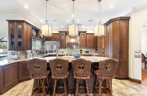Yacht Club House | Miramar Mansion - Spacious 5BD,5BA w Pool & Canal