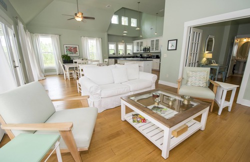 Dune Allen Beach House | Mockingbird Cottage - Adorable! 1 mile from beach! Santa Rosa beach