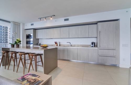 Hollywood South Central Beach Condo | Modern 3 BDR Ocean Front at LYFE RESORT