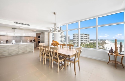 Fort Walton Beach - Destin Condo | Modern Beachfront Condo w/Luxe Amenities & private beach access in Destin! 🌊🌴☀