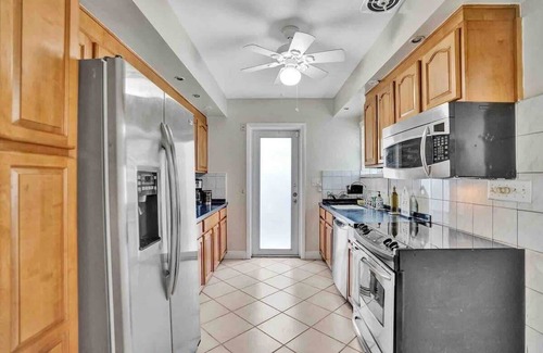North Beach House | Modern Elegance at Hollywood Beach