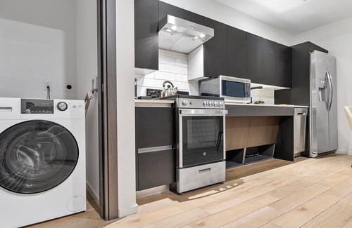 Downtown Miami Apartment | MVR - Prime Downtown Stay - Near Everything!