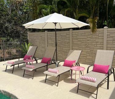 Central Naples House | Naples Henrie Hideaway - Private Pool, pet friendly 12 mins from Beach & Downtown