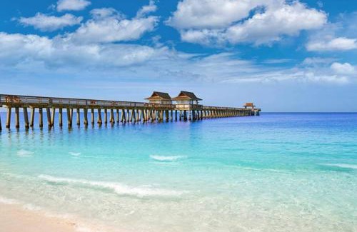 Central Naples House | Naples Oasis, Perfect Getaway