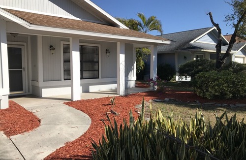 Naples Park House | Naples Park Paradise with private heated pool