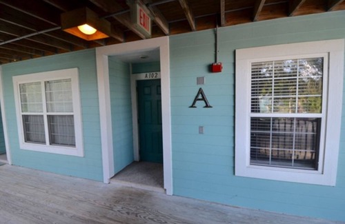 Cedar Key Condo | Nature's Landing A102 Budget Rates Downtown Unit