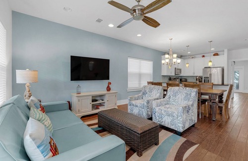 Santa Rosa Beach House | Nestled near beach-newly updated-community pool-near shops, restaurants & cafes.