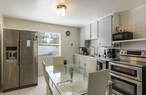 Clearwater House | New Beautiful 2 bedroom with dedicated office and yard!