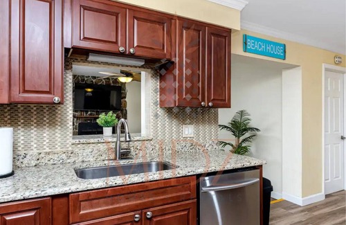 Walsingham House | NEW! Centrally Located & Spacious Pool Home|3BD/2BA