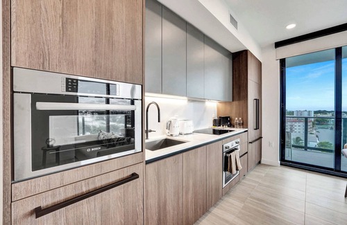 North Beach Condo | NEW: Contemporary 3BR/2BA Condo with Pool & Easy Beach Stroll