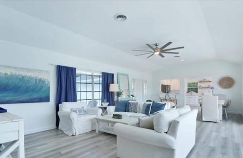 Tequesta House | NEW Idyllic Coastal Family Home Close To Beaches, Restaurants and Inlet