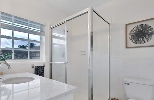 Tequesta House | NEW Idyllic Coastal Family Home Close To Beaches, Restaurants and Inlet
