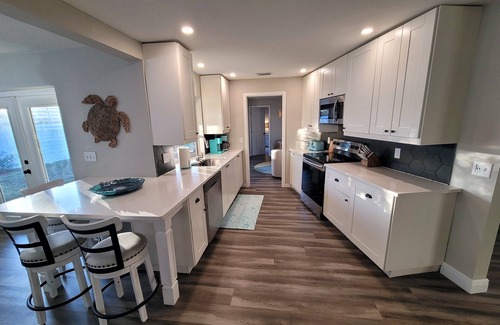 Largo House | *NEW LISTING and NEW POOL* Walk or Bike To Indian Rocks Beach.