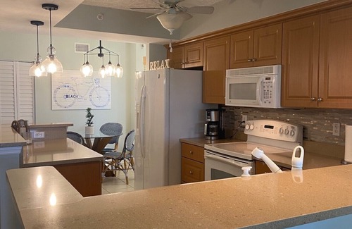 Bouchelles Island Condo | New Smyrna Beach intercoastal complex blocks from the beach!