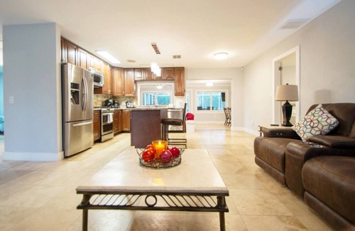 Fort Myers House | NEW! Waterfront Heated Pool, Kayaks, Fishing Pier.