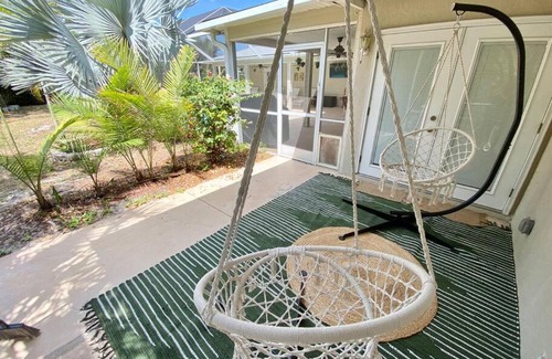 Cape Coral House | NEWLIN Cottage Getaway