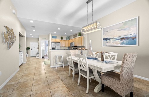 Clearwater Beach Condo | Newly Furnished! Private Balcony! Wi-Fi, Pool, Hot Tub, Free Activities! ~ 506 Harborview Grande