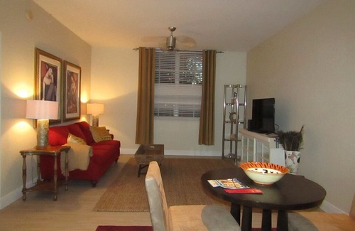 Downtown West Palm Beach Apartment | Newly Remodeled Upscale Condo in the Heart of CityPlace!