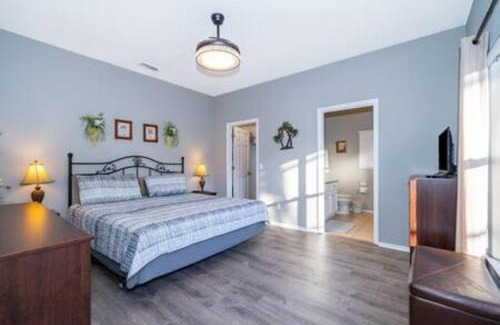 Esprit House | Newly Renovated Close to Disney w Private Pool