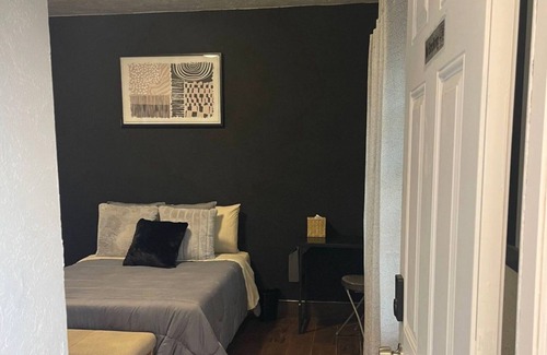 Kingston House | Newly Renovated Daytona Beach Getaway