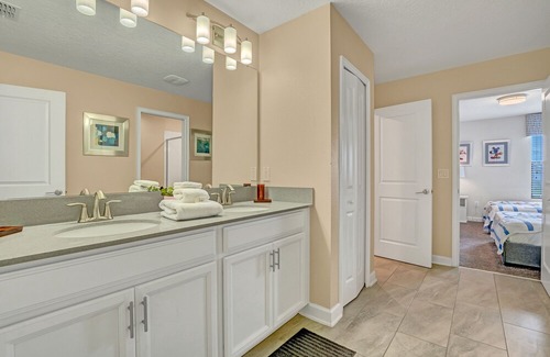 Kissimmee House | Nice 9 Bed Game Spa Pool Home in Storey Lake Resort