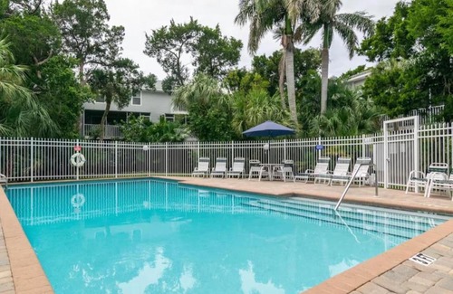 Holmes Beach House | NORTH BEACH VILLAGE 235 townhouse