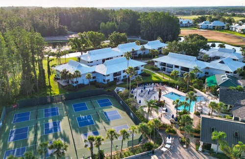 Wesley Chapel Apartment | Oasis of Greens & Courts | Car-Free, Quiet Resort