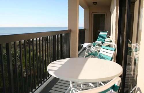 St. Petersburg - Clearwater Condo | Ocean/Beach Front 2 Bedroom Condo