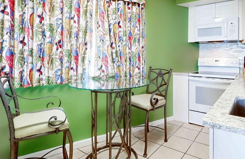 Lenox Park Condo | Oceanfront condo with views, beach access, pool, hot tub, game room & gym