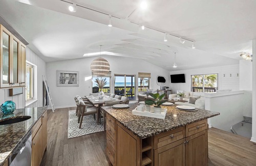 Marineland Acres House | Oceanfront, Steps to Sand, Deck & Pets Welcome!