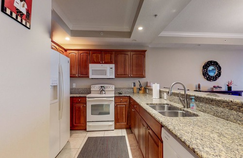 Daytona Beach Shores Condo | Oceanfront penthouse condo, 3 shared pools, 2 hot tubs, saunas & fitness room