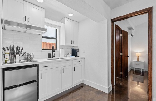 Flagler Village Apartment | One Bedroom King Suite in a Tropical Retreat Freedom House Fort Lauderdale FL