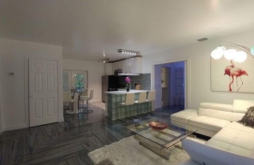 Oakes Estates House | ORCHID VILLA #1 3 BEDROOM HOME! HEATED POOL, PETS