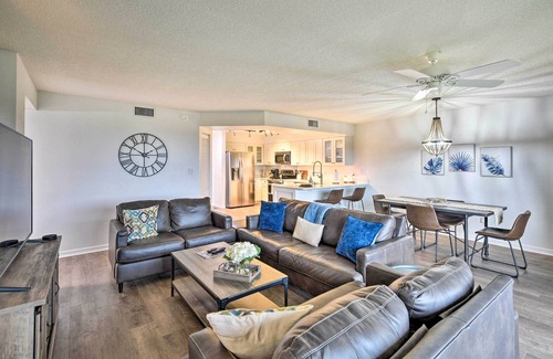 Ormond-by-the-Sea Condo | Ormond Beach Condo w/Balcony + Pool Access!