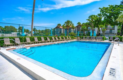 Siesta Key Apartment | Our House at the Beach 502E By Beachside Management