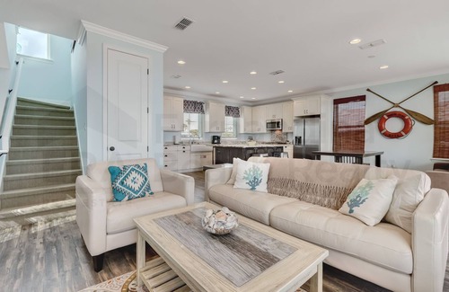 Ocean Cay House | Out of a magazine! Views beyond your imagination. Beautiful oceanfront home.
