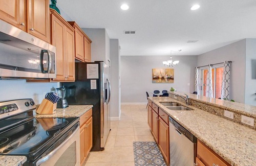 West Kissimmee House | Paradise Palms Resort 4 Bedroom Private Pool Townhome