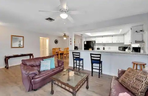 Indian Rocks Beach House | Peaceful beach house just 460 steps to the beach! Unit #1🏖☀️