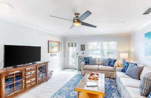 Holmes Beach House | Peaceful Holmes