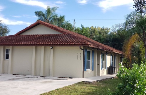 Bonita Shores House | Peaceful home next to the best restaurants, BEACHES. $5 CLEANING